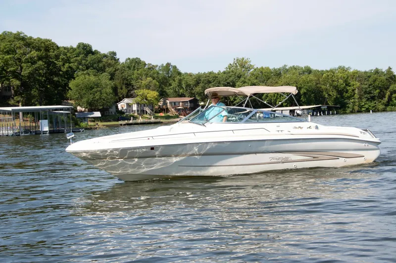Slide: The Image of Sea Ray 280 Bow Rider 1998 - 7243648
