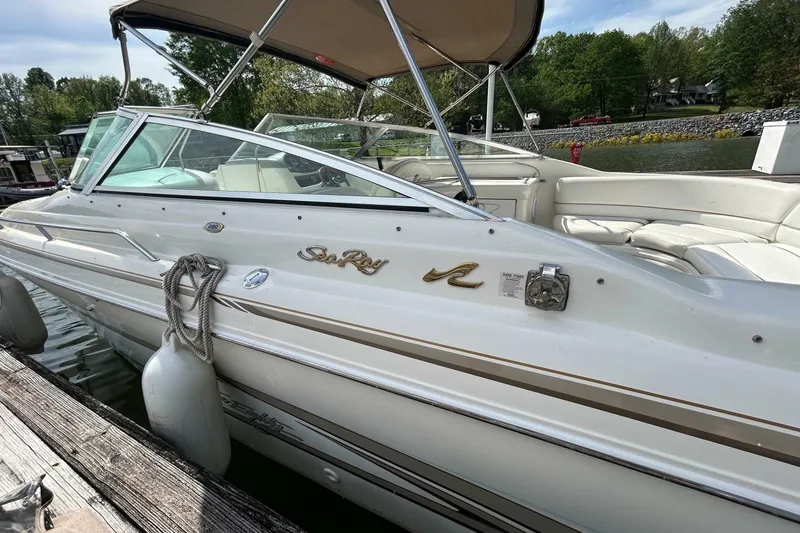 Slide: The Image of Sea Ray 280 Bow Rider 1998 - 6957535