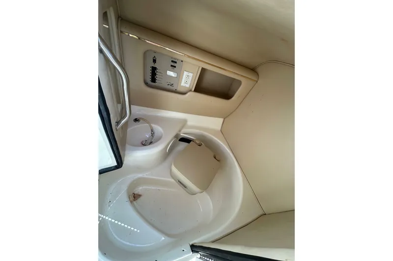 Slide: The Image of Sea Ray 280 Bow Rider 1998 - 7394857
