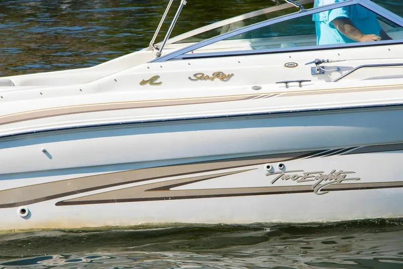 Slide: The Image of Sea Ray 280 Bow Rider 1998 - 6957490
