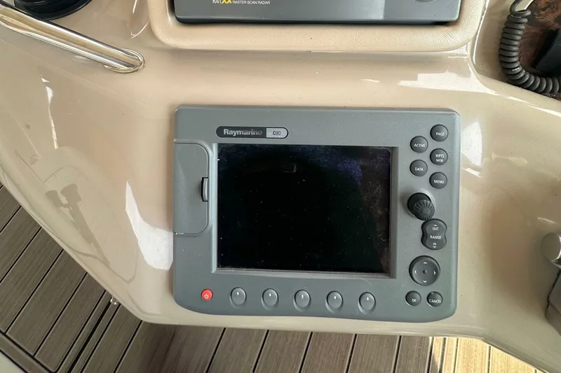 Slide: The Image of Sea Ray 450 Sundancer 1998 - 7243717