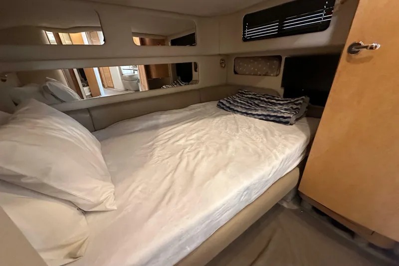 Slide: The Image of Sea Ray 450 Sundancer 1998 - 6957574