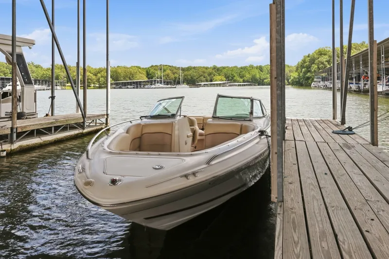 Slide: The Image of Sea Ray 230 Signature 1997 - 7153227
