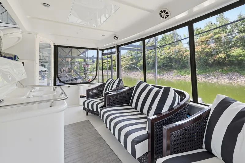 Slide: The Image of Sea Ray 370 Aft Cabin 1997 - 6958006