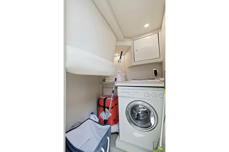 Slide: The Image of Sea Ray 370 Aft Cabin 1997 - 6958059
