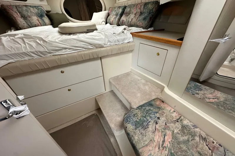Slide: The Image of Cruisers 3575 Esprit 1995 - 6958247