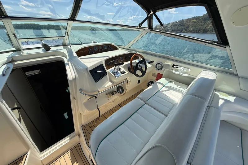 Slide: The Image of Sea Ray Sundancer 330 1995 - 7244519
