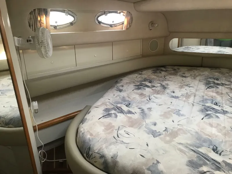 Slide: The Image of Sea Ray 450 Sundancer 1995 - 6958321