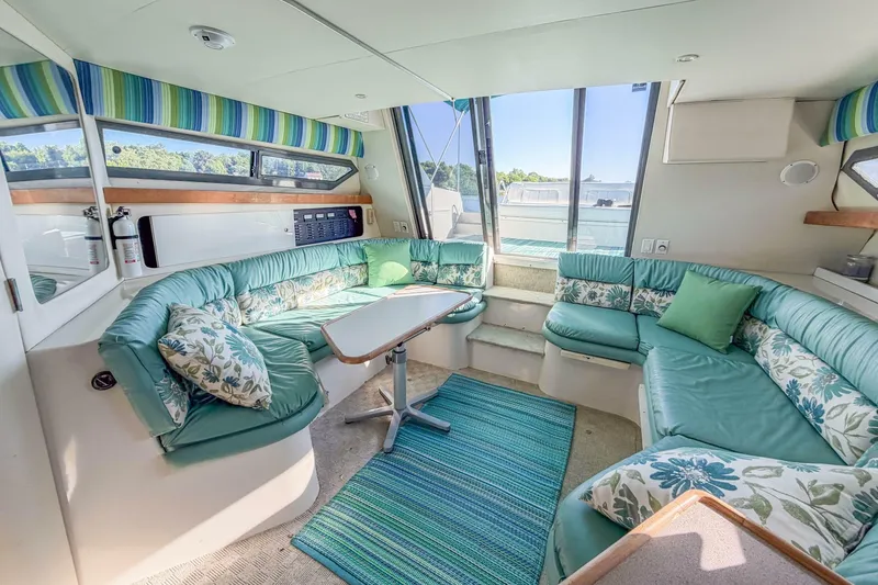 Slide: The Image of Carver Yachts 380 Santego 1994 - 7244686
