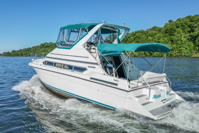 Slide: The Image of Carver Yachts 380 Santego 1994 - 7244572