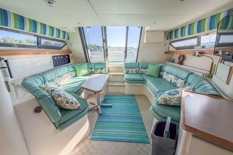 Slide: The Image of Carver Yachts 380 Santego 1994 - 6958420