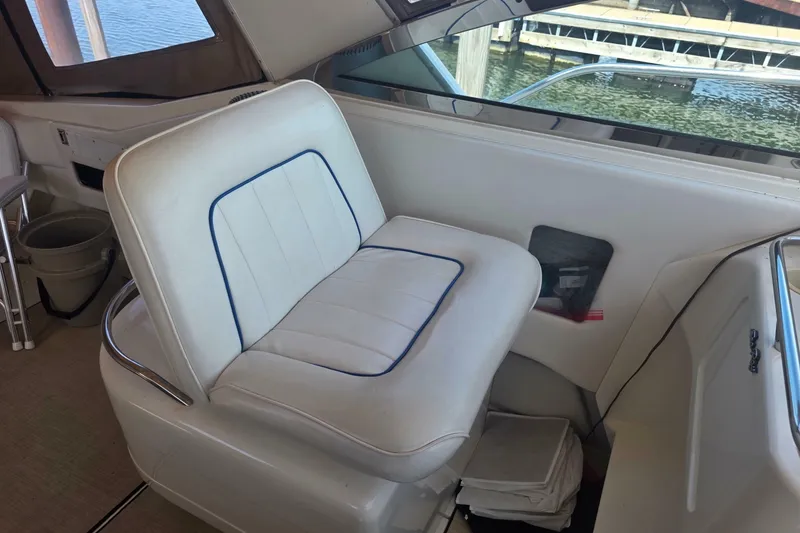 Slide: The Image of Sea Ray 370 Express Cruiser 1994 - 7244683