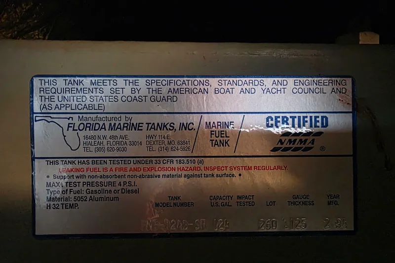 Slide: The Image of Sea Ray 370 Express Cruiser 1994 - 7244772