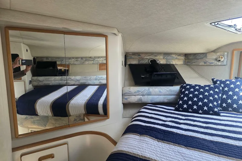 Slide: The Image of Sea Ray 370 Express Cruiser 1994 - 7244711