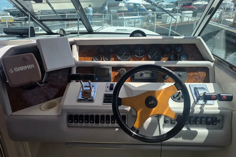 Slide: The Image of Sea Ray 370 Express Cruiser 1994 - 7244687