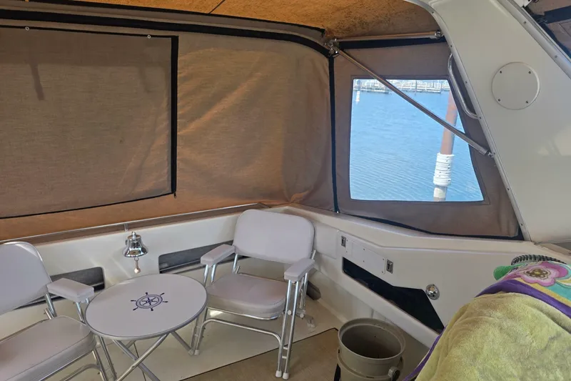 Slide: The Image of Sea Ray 370 Express Cruiser 1994 - 7244676