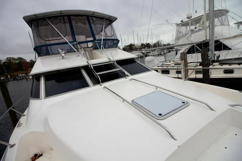 Slide: The Image of Sea Ray 440 Express Bridge 1993 - 6963993