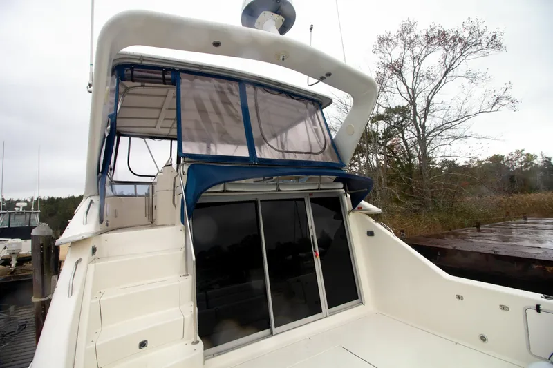 Slide: The Image of Sea Ray 440 Express Bridge 1993 - 6963900