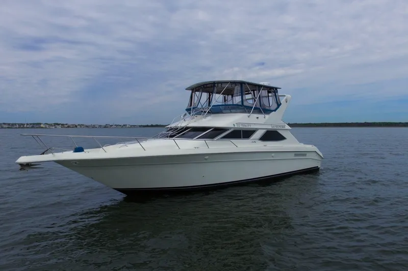 Slide: The Image of Sea Ray 440 Express Bridge 1993 - 7394940