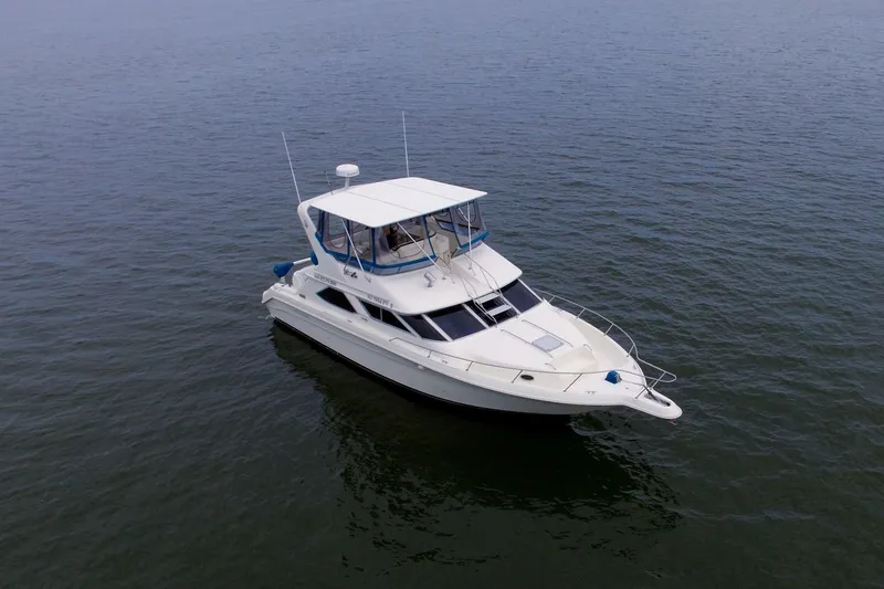 Slide: The Image of Sea Ray 440 Express Bridge 1993 - 7394968