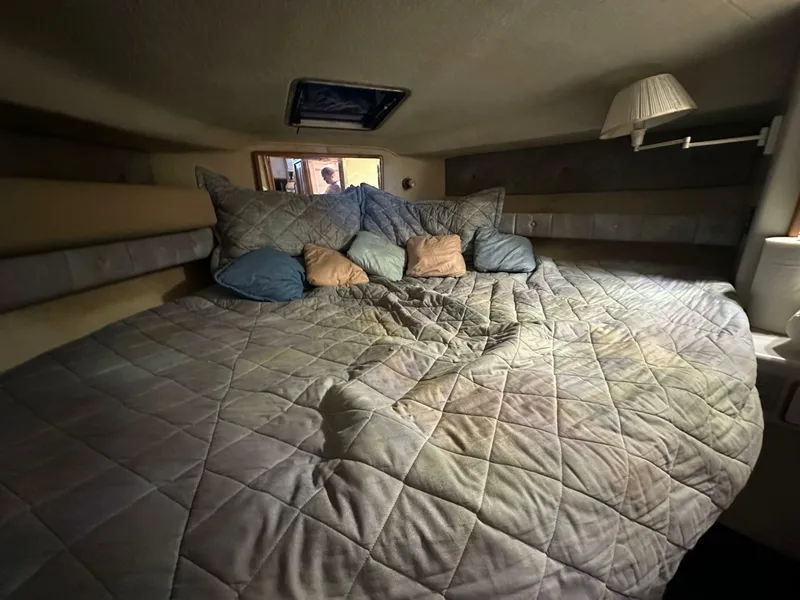 Slide: The Image of Sea Ray 380 Aft Cabin 1991 - 6958511