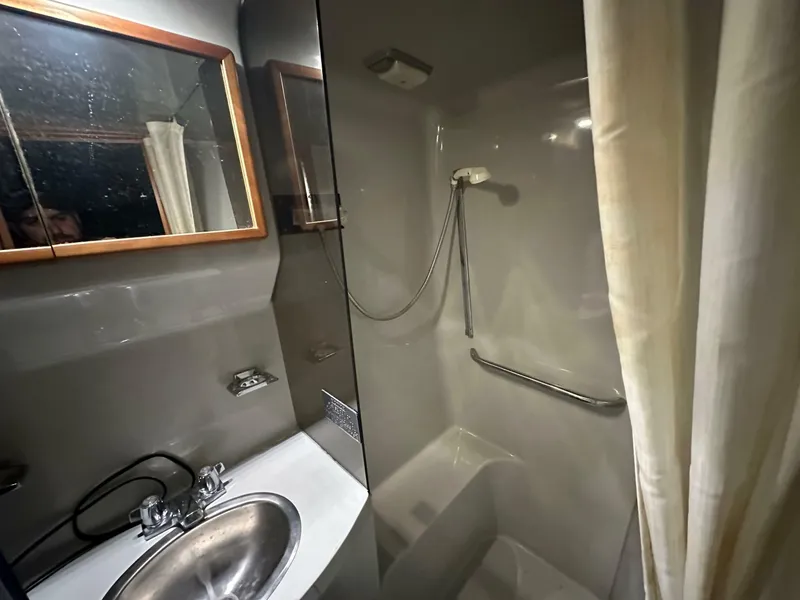 Slide: The Image of Sea Ray 380 Aft Cabin 1991 - 6958554