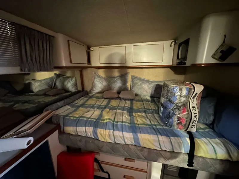 Slide: The Image of Sea Ray 380 Aft Cabin 1991 - 6958549