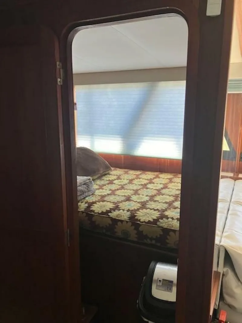 Slide: The Image of Blue Water 55' Coastal Cruiser 1989 - 7153301