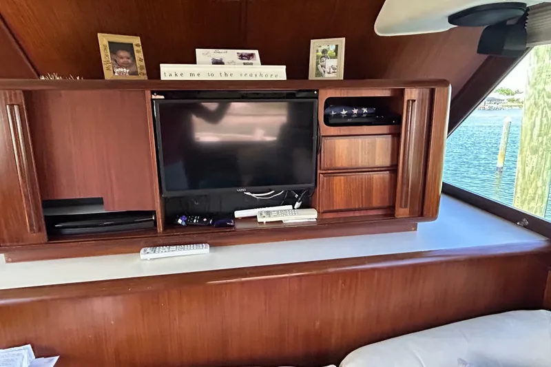 Slide: The Image of Hatteras 45 Convertible 1989 - 6958820