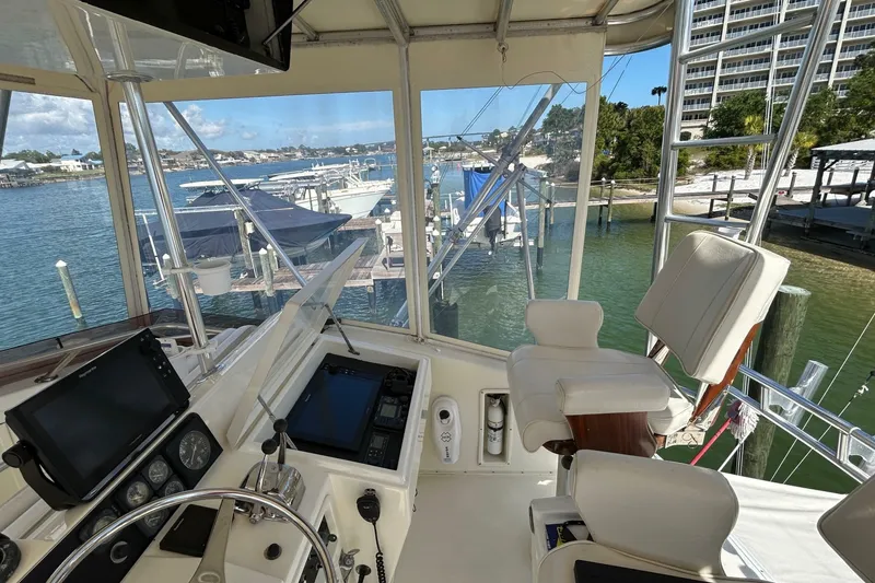 Slide: The Image of Hatteras 45 Convertible 1989 - 6958918