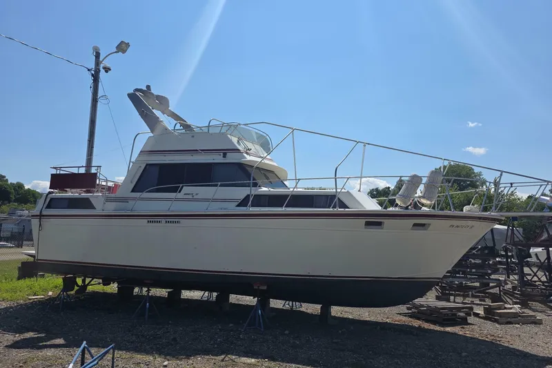 Slide: The Image of Marinette 37 Motor Yacht 1988 - 6959701