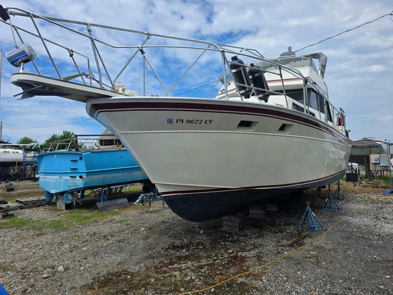 The Image of Marinette 37 Motor Yacht 1988 - 6958901