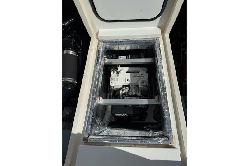 Slide: The Image of Phoenix Bass Boat 34 SFX Convertible 1987 - 7245683