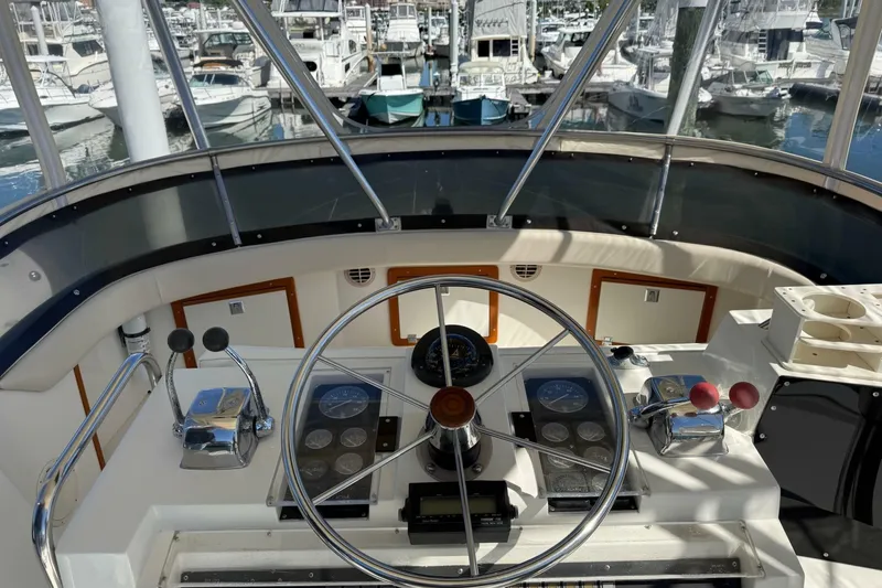 Slide: The Image of Phoenix Bass Boat 34 SFX Convertible 1987 - 7245641