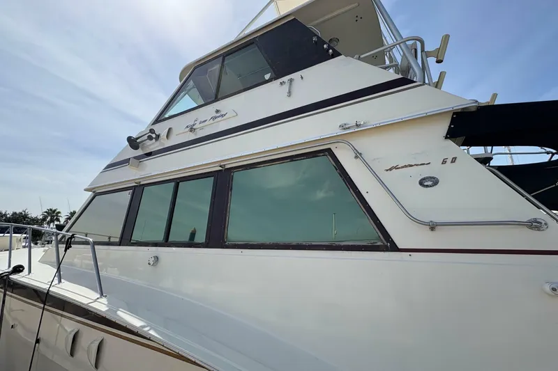 Slide: The Image of Hatteras 60 Convertible 1985 - 6917890
