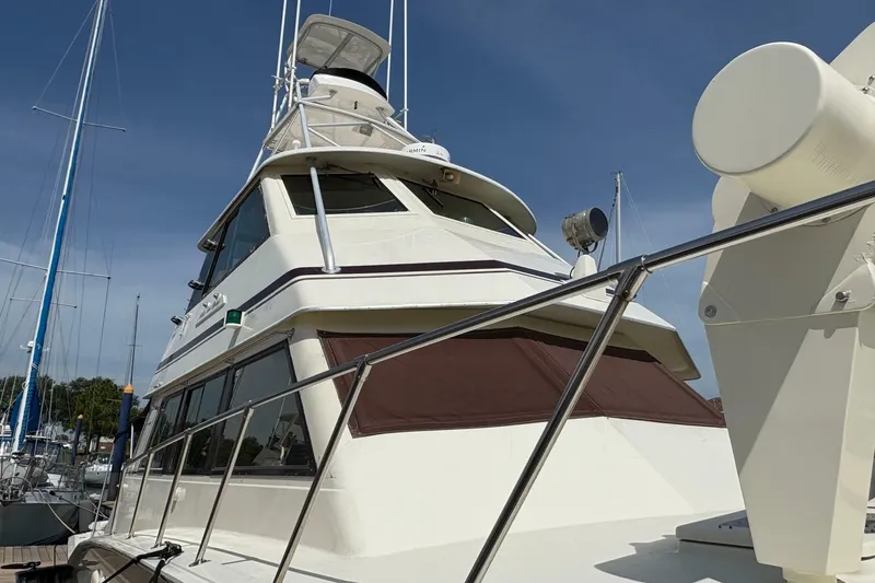 Slide: The Image of Hatteras 60 Convertible 1985 - 6917860