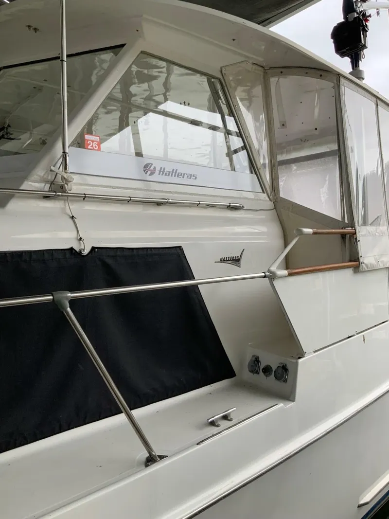 Slide: The Image of Hatteras 41 Twin Cabin 1969 - 7246284
