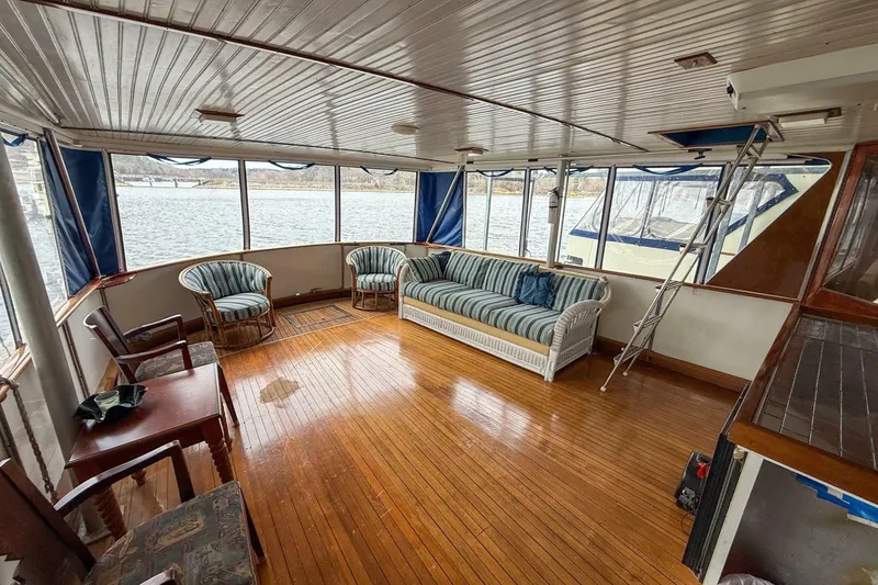 Slide: The Image of Burger Pilothouse 1956 - 6960821
