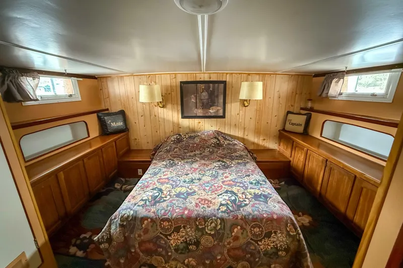 Slide: The Image of Burger Pilothouse 1956 - 6960886