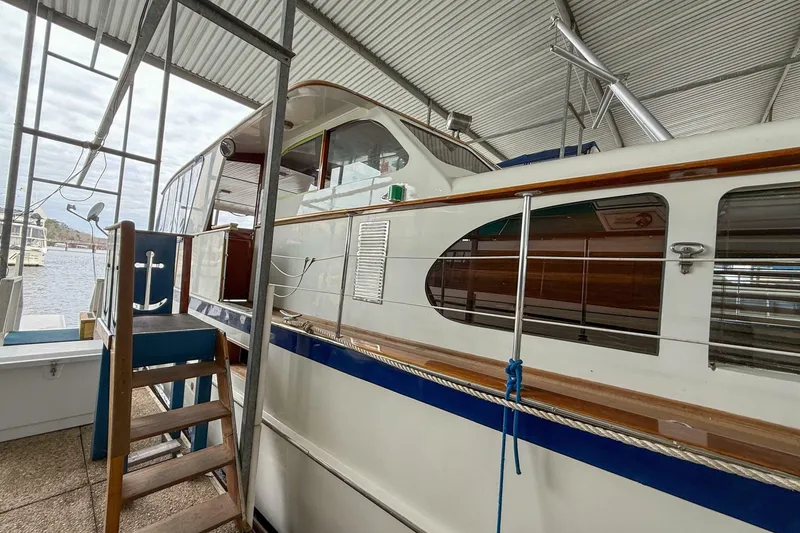 Slide: The Image of Burger Pilothouse 1956 - 7246318