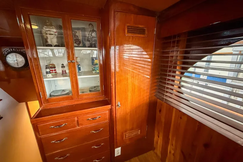Slide: The Image of Burger Pilothouse 1956 - 7246405
