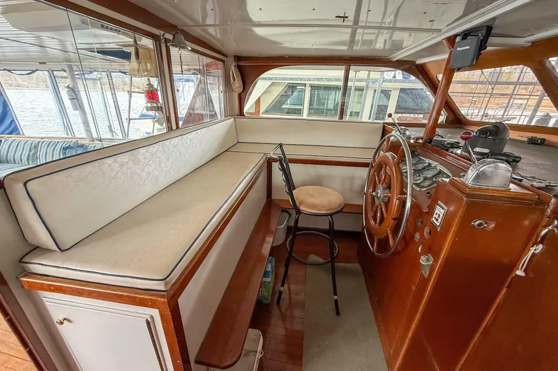 Slide: The Image of Burger Pilothouse 1956 - 6960851