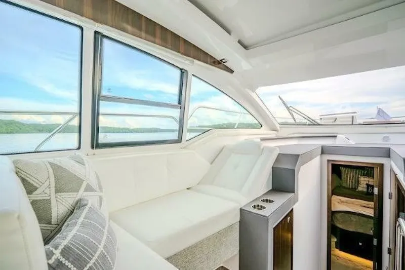 Slide: The Image of Cruisers 42 Cantius 2023 - 6942139