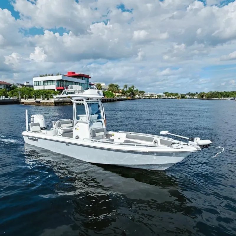 The Image of Everglades 243 Center Console 2023 - 6918169