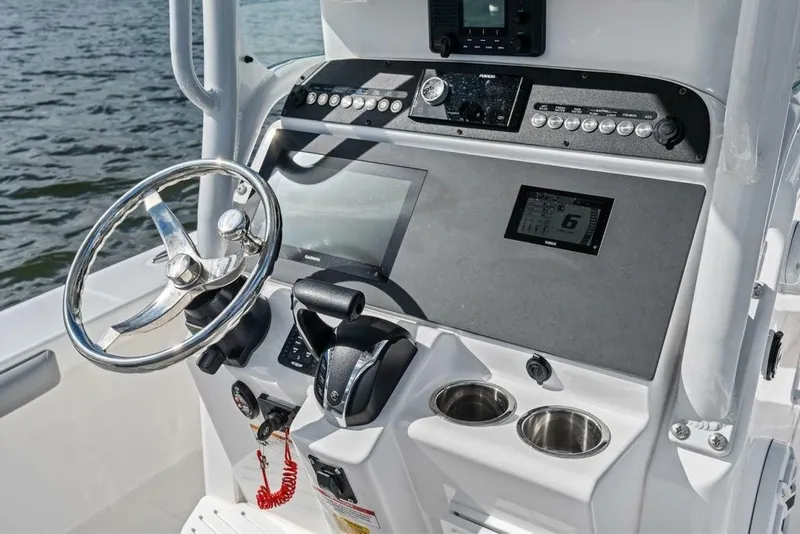 Slide: The Image of Everglades 243 Center Console 2023 - 6942181