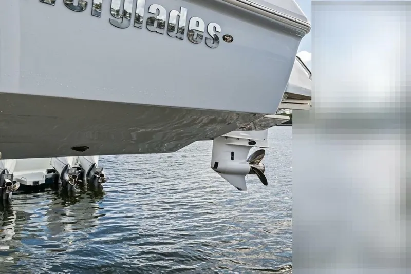 Slide: The Image of Everglades 243 Center Console 2023 - 6942190