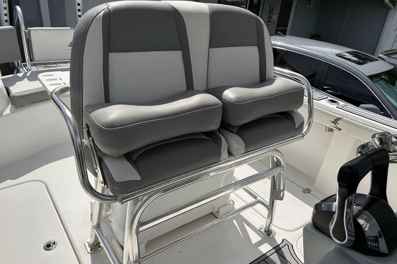 Slide: The Image of Falcon Boats F22 2023 - 6942219