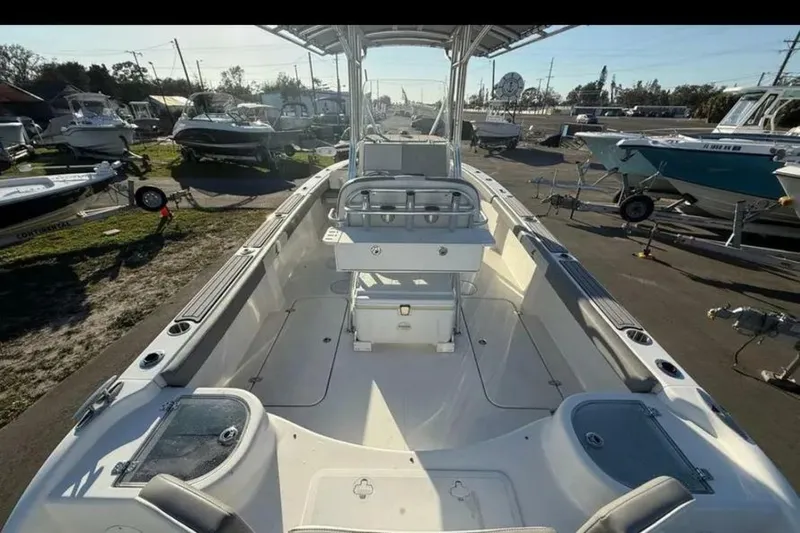 Slide: The Image of Falcon Boats F22 2023 - 6942273