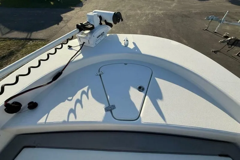 Slide: The Image of Falcon Boats F22 2023 - 6942252
