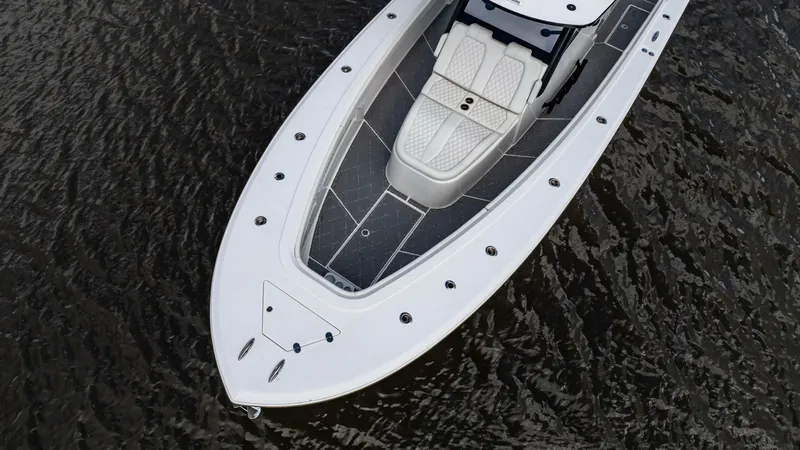 Slide: The Image of Front Runner 39 Center Console 2023 - 6942250